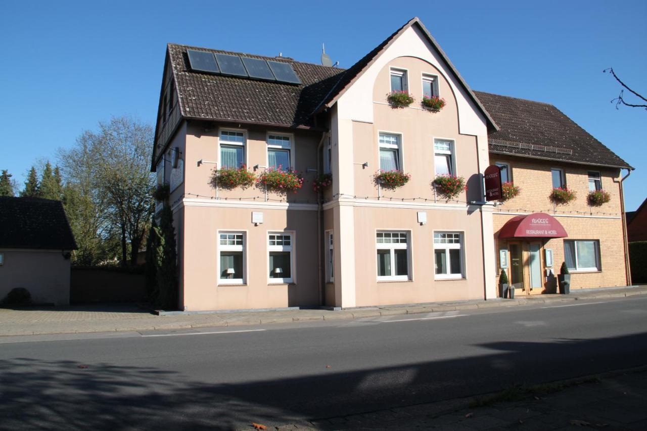Buskes Hotel Steinförde Wietzendorf Exteriör bild